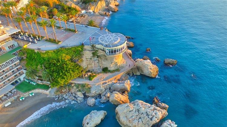 Casa Kasander, Two Bedroom Appartment Near Beach With Pool Нерха Екстер'єр фото